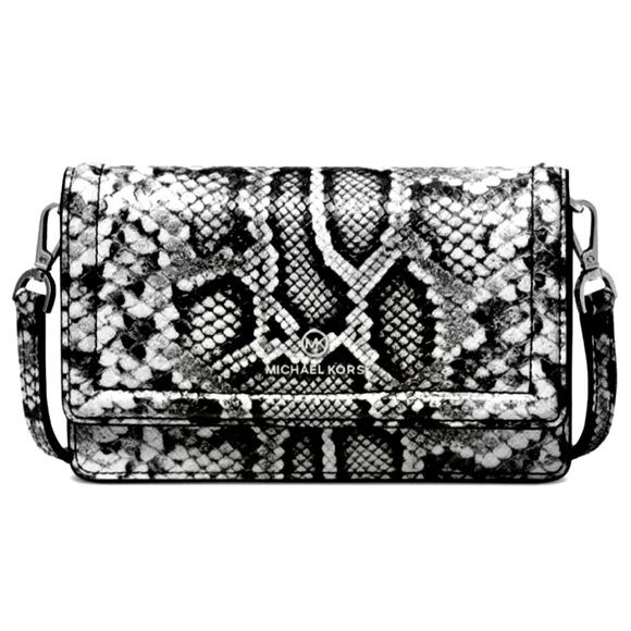 Michael Kors Jet Set Charm Small Phone Crossbody - Picture 1 of 7